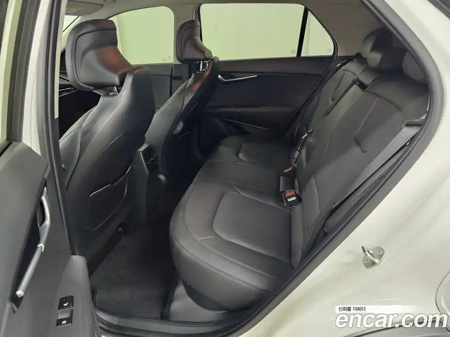 Kia Niro 2024 Автомат в Москве № 55304, фото 10