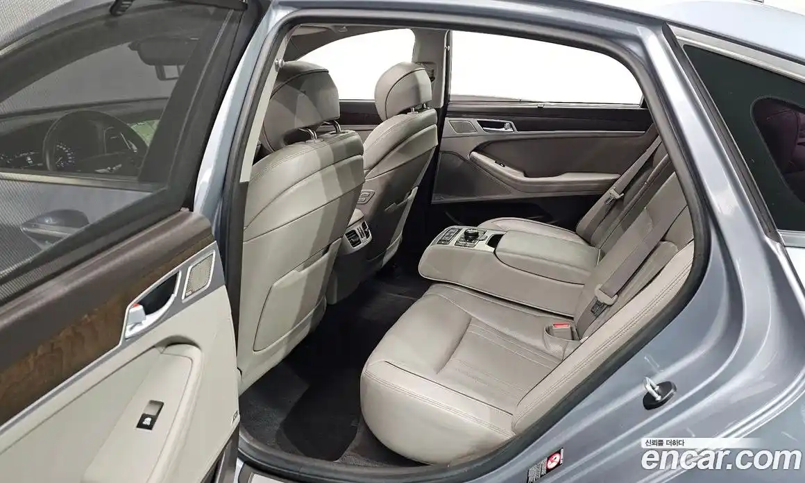 Genesis G80 2017 3.3 Автомат в Москве № 81447, фото 16