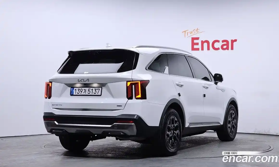 Kia Sorento 2024 1.6 Автомат в Москве № 96379, фото 2