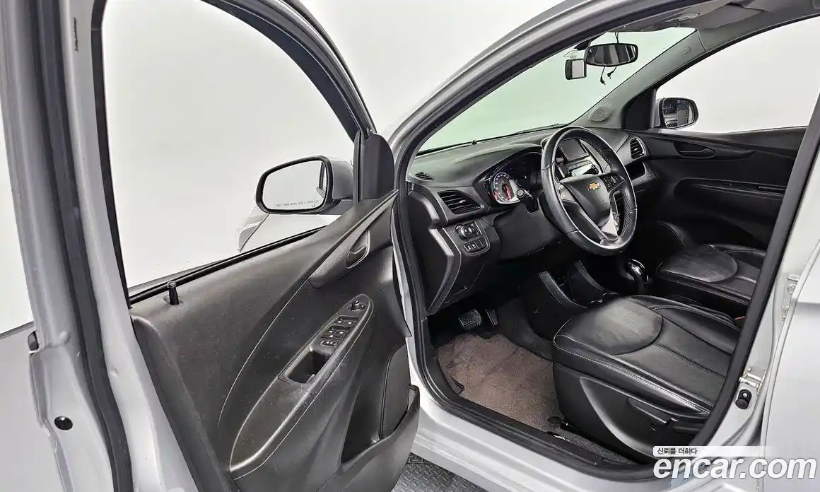 Chevrolet Spark 2017 1.0 Автомат в Москве № 104420, фото 10