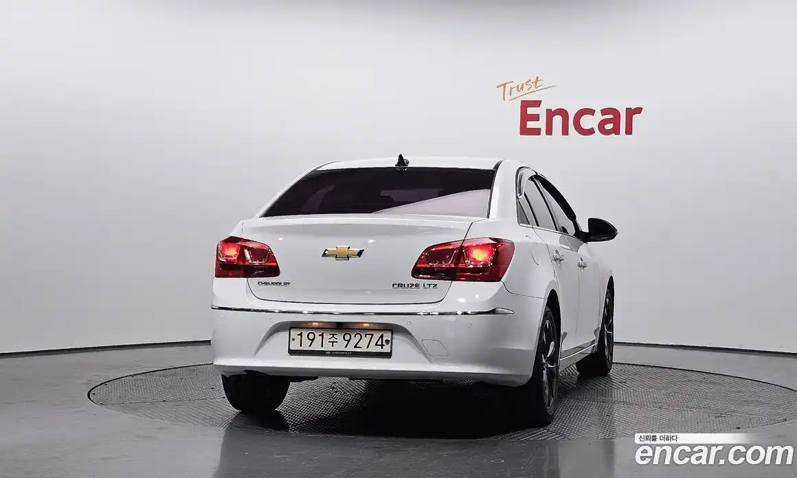 Chevrolet Cruze 2015 1.8 Автомат в Москве № 104460, фото 3