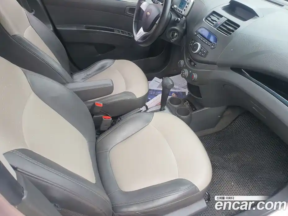 Chevrolet Spark 2012 1.0 Автомат в Москве № 105096, фото 11