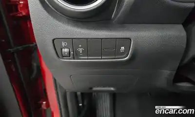 Hyundai Kona 2019 1.6 Автомат в Москве № 112120, миниатюра 3