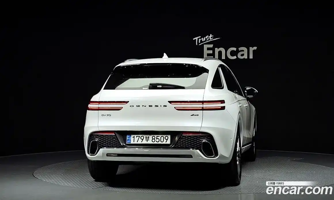 Genesis GV70 2023 2.5 Автомат в Москве № 114155, фото 19