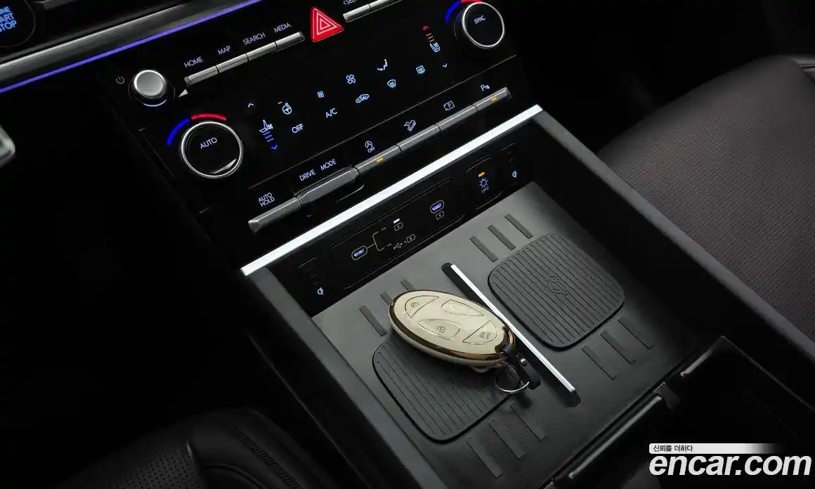 Hyundai Santa Fe 2024 2.5 Автомат в Москве № 115748, фото 14