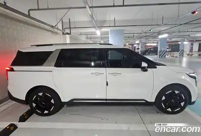 Kia Canival 2024 1.6 Автомат в Москве № 120303, миниатюра 2