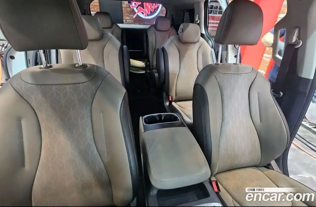 Kia Canival 2024 1.6 Автомат в Москве № 120303, фото 5