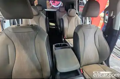 Kia Canival 2024 1.6 Автомат в Москве № 120303, миниатюра 5