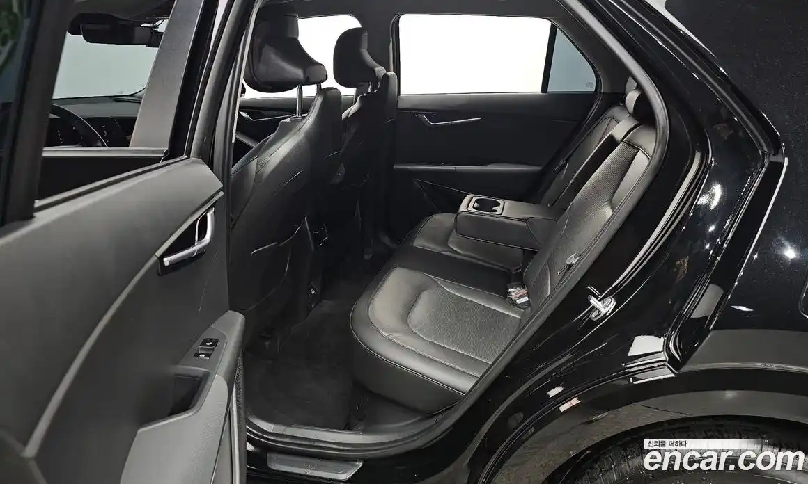 Kia Niro 2023 1.6 Автомат в Москве № 120411, фото 13