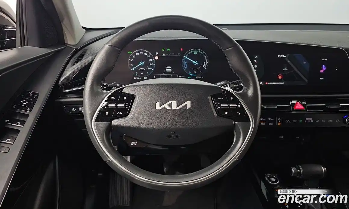 Kia Niro 2023 1.6 Автомат в Москве № 120411, фото 17