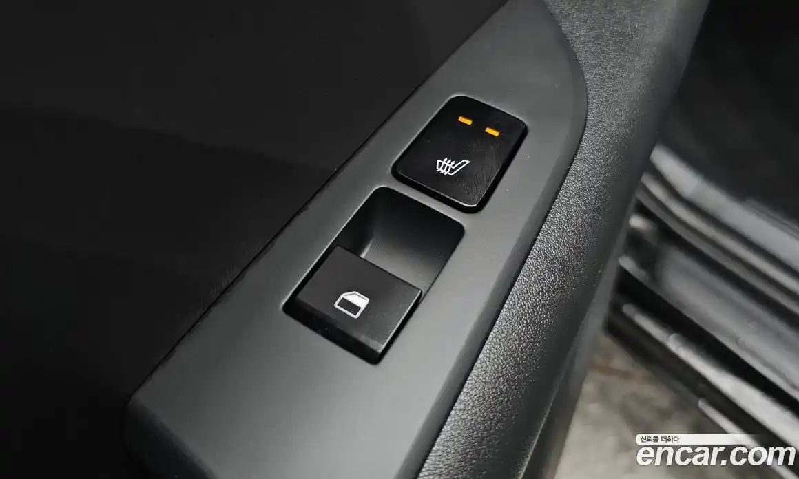 Kia Niro 2023 1.6 Автомат в Москве № 120411, фото 4