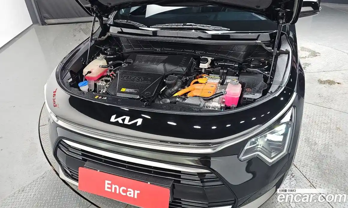 Kia Niro 2023 1.6 Автомат в Москве № 120411, фото 5