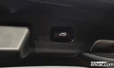 Kia Niro 2023 1.6 Автомат в Москве № 120411, миниатюра 8