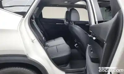 Kia Seltos 2023 1.6 Автомат в Москве № 123988, миниатюра 11