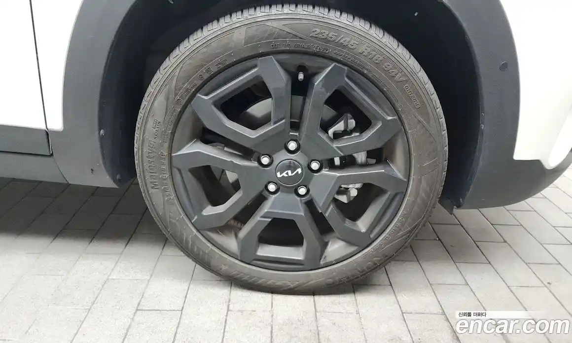 Kia Seltos 2023 1.6 Автомат в Москве № 123988, фото 20