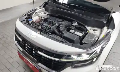 Kia Seltos 2023 1.6 Автомат в Москве № 123988, миниатюра 3