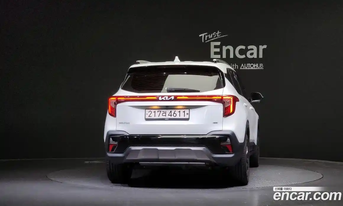 Kia Seltos 2023 1.6 Автомат в Москве № 123988, фото 4