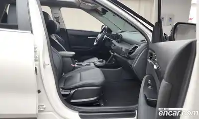 Kia Seltos 2023 1.6 Автомат в Москве № 123988, миниатюра 9