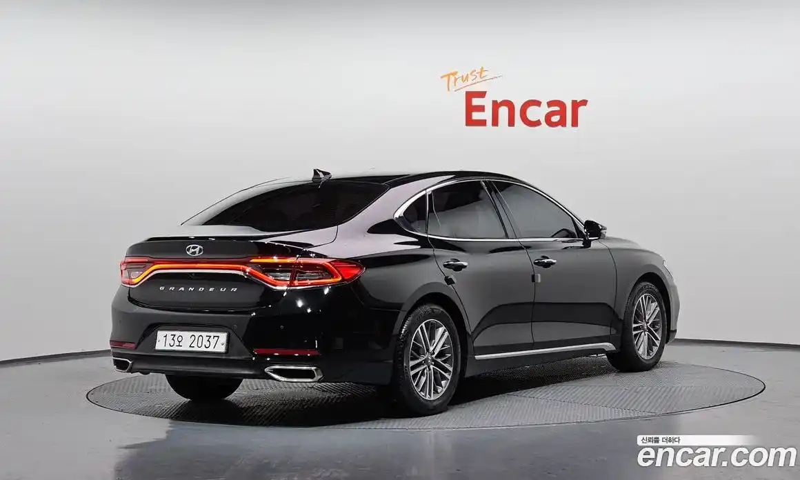 Hyundai Grandeur 2018 2.4 Автомат в Москве № 125257, фото 5