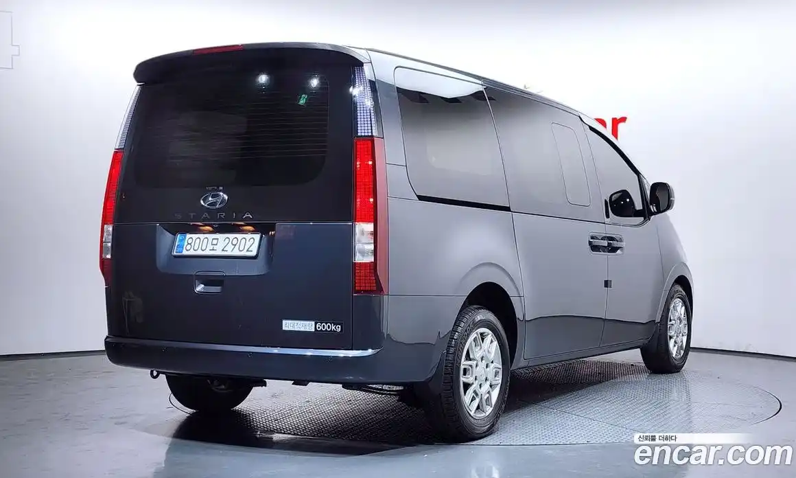 Hyundai Staria 2024 2.2 Автомат в Москве № 12537, фото 6