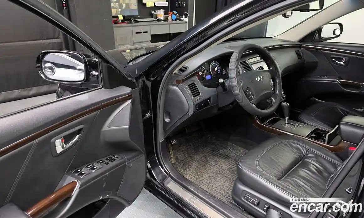 Hyundai Grandeur 2009 2.7 Автомат в Москве № 125541, фото 9