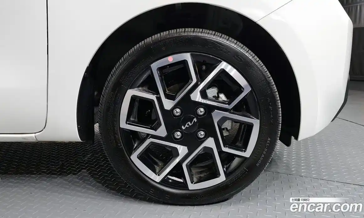 Kia Ray 2024 1.0 Автомат в Москве № 127797, фото 3