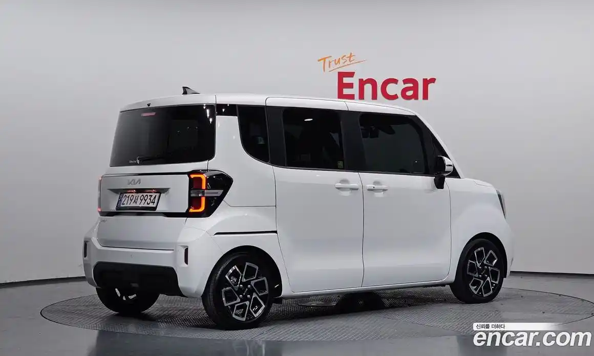 Kia Ray 2024 1.0 Автомат в Москве № 127797, фото 8