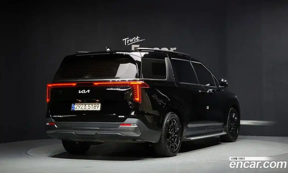 Kia Canival 2024 1.6 Автомат в Москве № 133909, фото 13