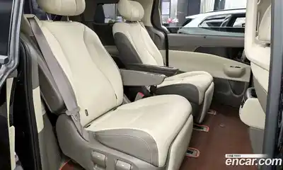 Kia Canival 2024 1.6 Автомат в Москве № 133909, миниатюра 9