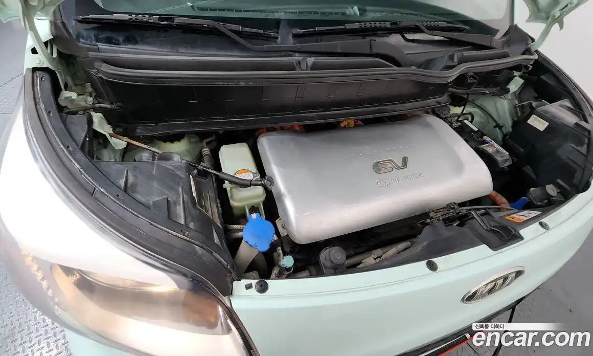 Kia Ray 2013 Автомат в Москве № 134184, фото 16