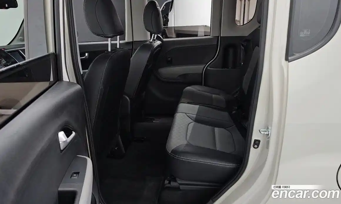 Kia Ray 2022 1.0 Автомат в Москве № 13523, фото 12