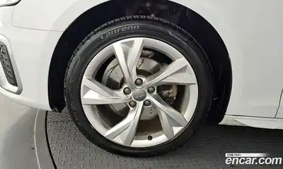 Audi A4 2020 2.0 Автомат в Москве № 136736, миниатюра 10