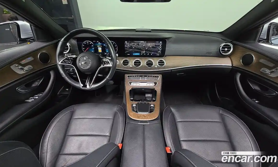 Mercedes-Benz E-Class 2022 2.0 Автомат в Москве № 138078, фото 15