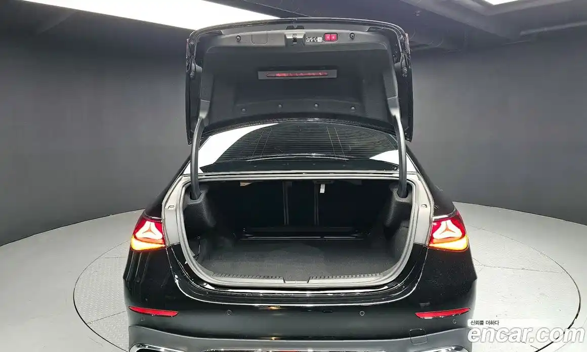 Mercedes-Benz E-Class 2024 2.0 Автомат в Москве № 139848, фото 18