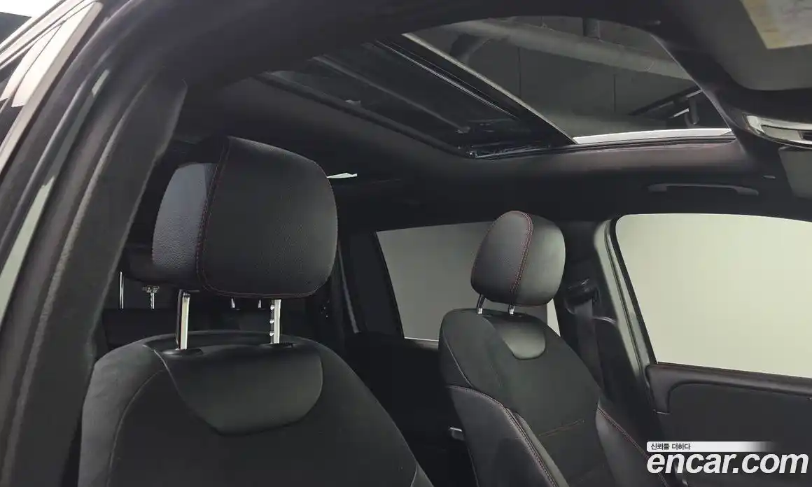 Mercedes-Benz GLB-Class 2023 2.0 Автомат в Москве № 142619, фото 6