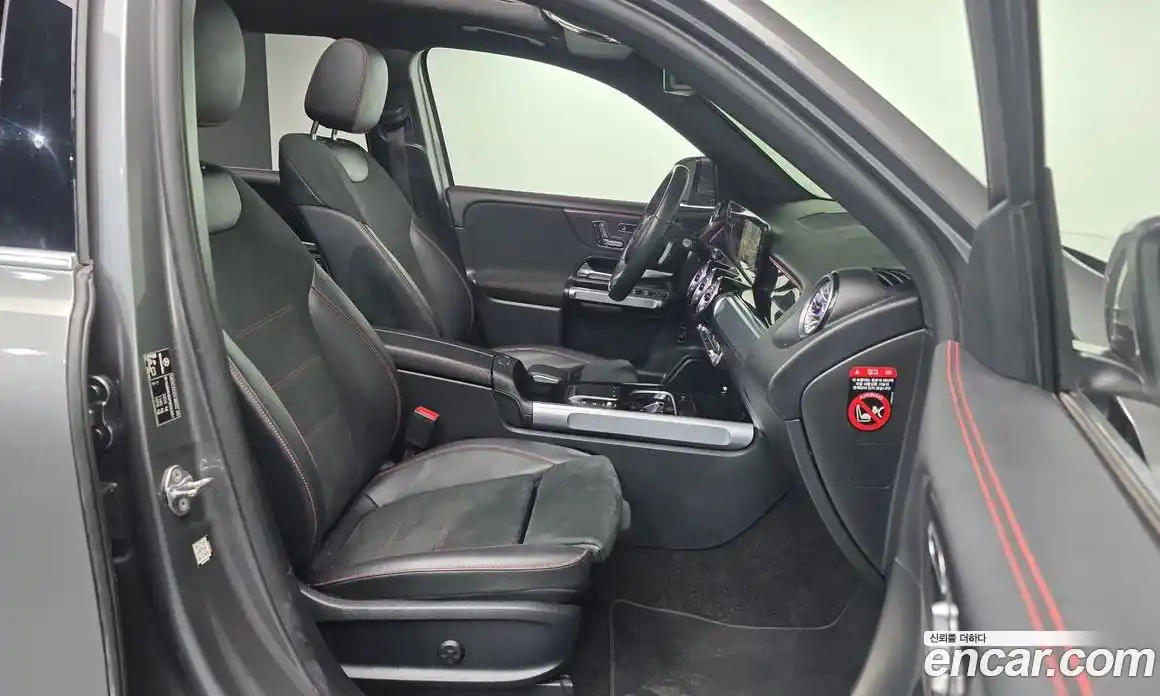 Mercedes-Benz GLB-Class 2023 2.0 Автомат в Москве № 142619, фото 7