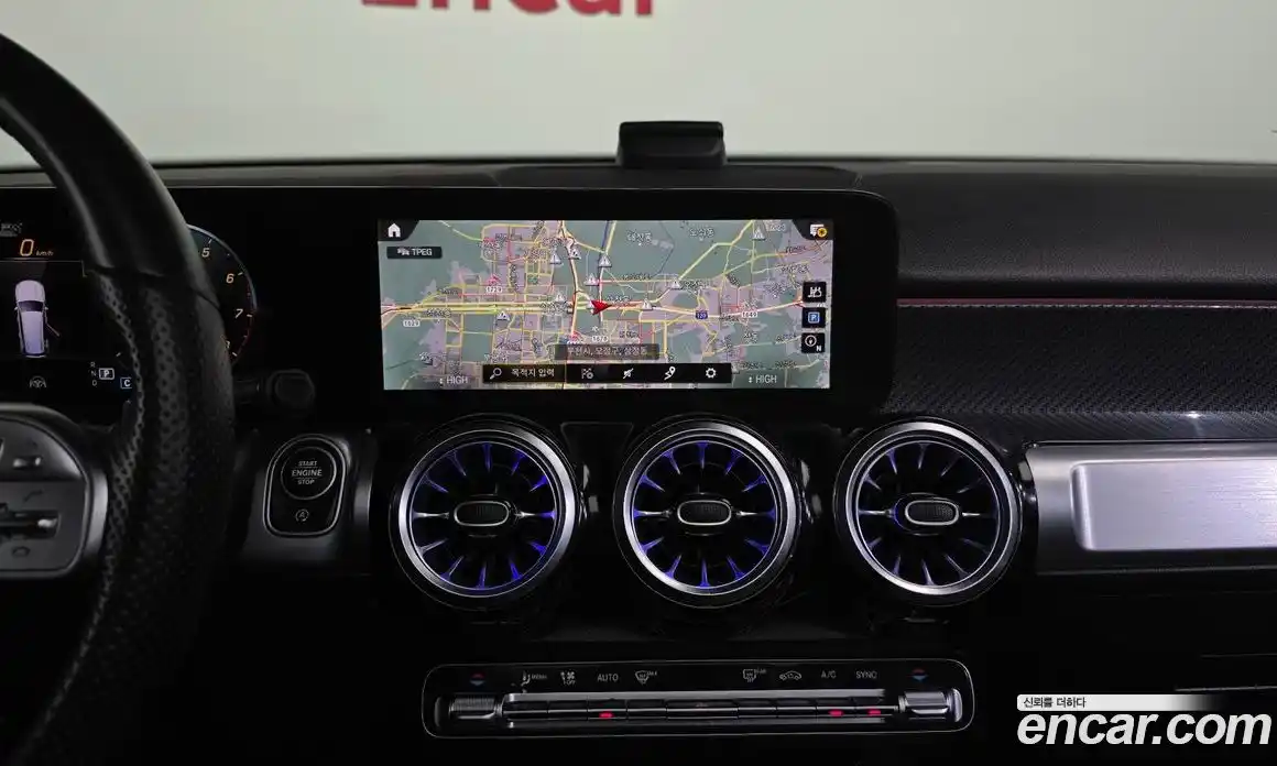 Mercedes-Benz GLB-Class 2023 2.0 Автомат в Москве № 142619, фото 10