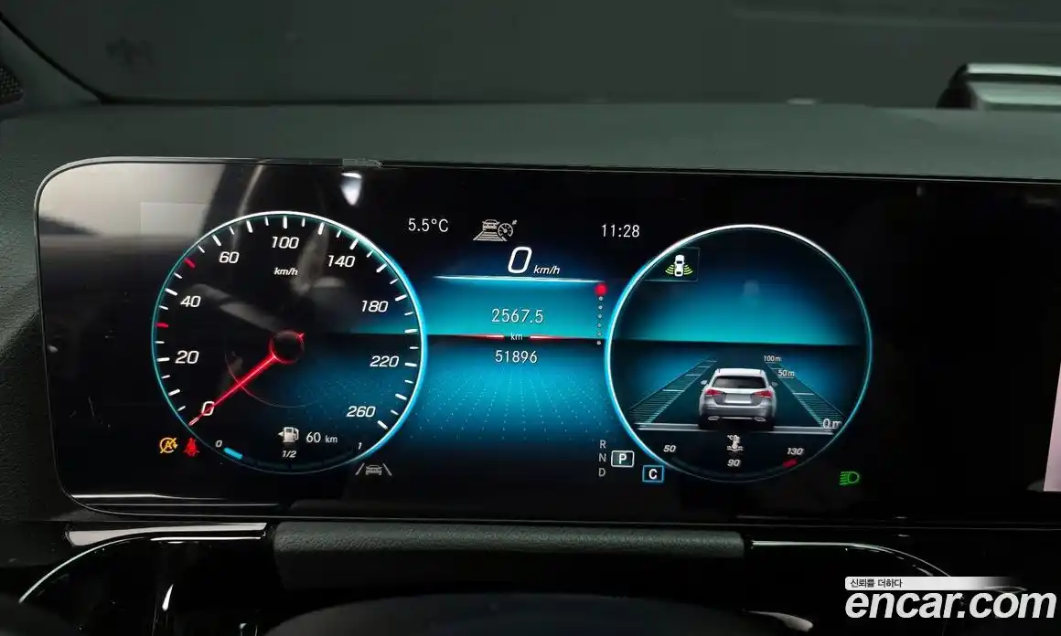 Mercedes-Benz GLA-Class 2021 2.0 Автомат в Москве № 143679, фото 12