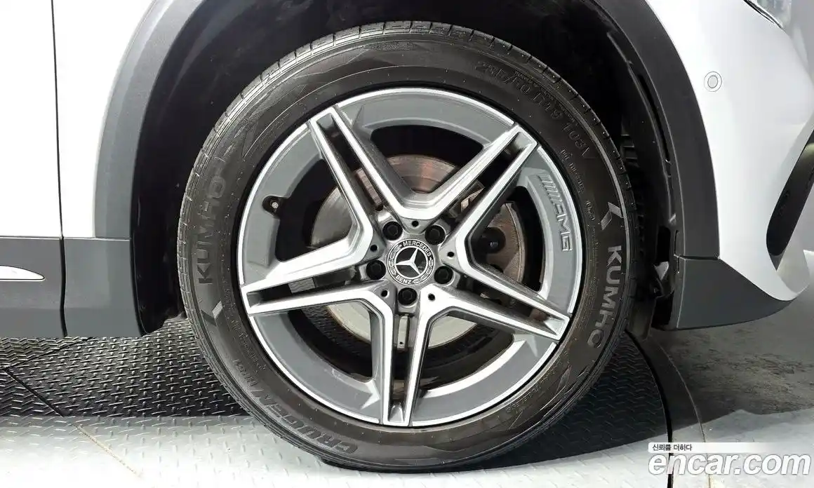 Mercedes-Benz GLA-Class 2021 2.0 Автомат в Москве № 143679, фото 7