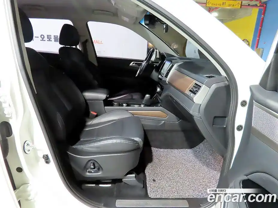 SsangYong Rexton 2018 2.2 Автомат в Москве № 147453, фото 9