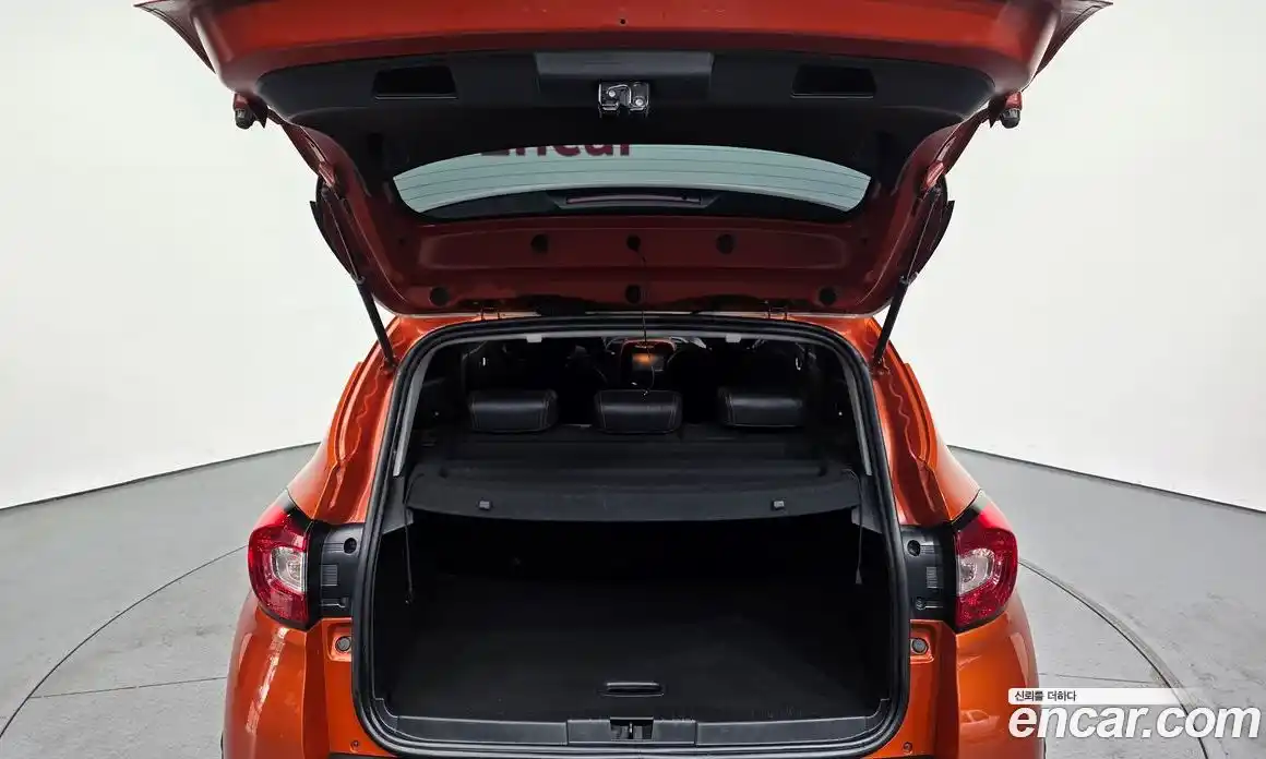 Renault QM3 2015 1.5 Автомат в Москве № 148753, фото 17