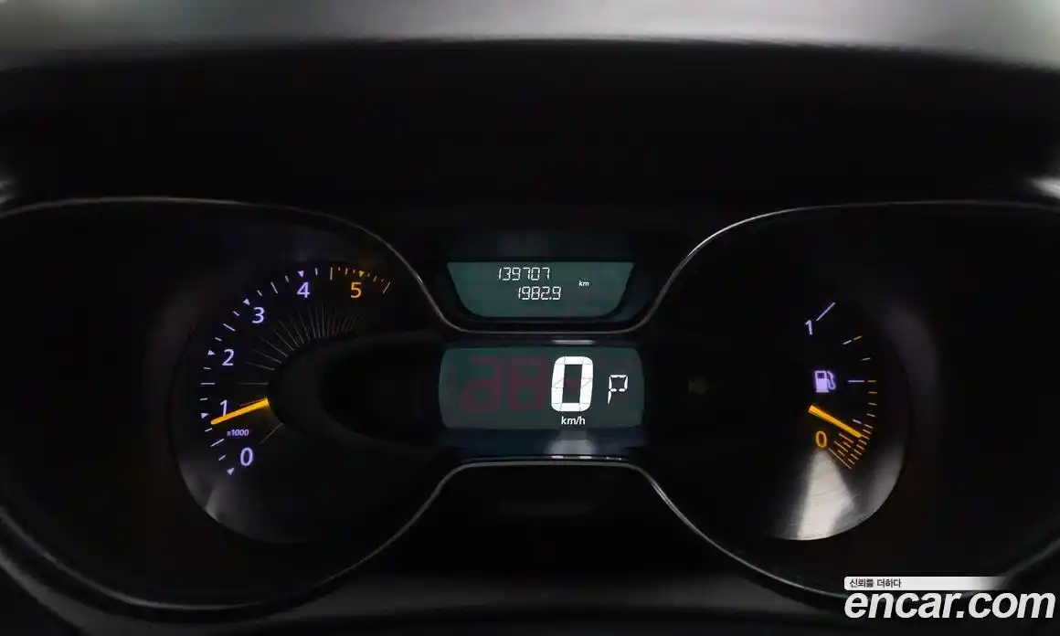 Renault QM3 2015 1.5 Автомат в Москве № 148753, фото 7