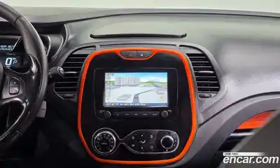 Renault QM3 2015 1.5 Автомат в Москве № 148753, миниатюра 9