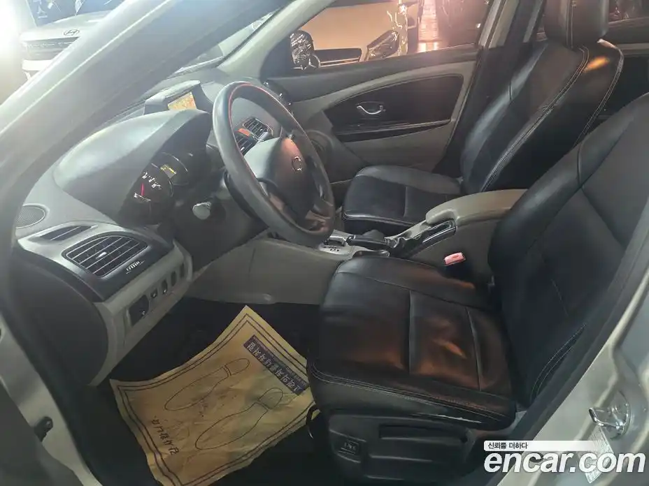 Renault SM3 2011 1.6 Автомат в Москве № 152451, фото 16