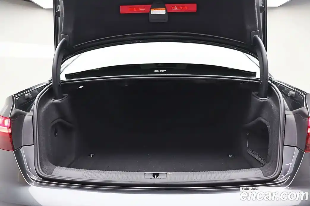 Audi A4 2021 2.0 Автомат в Москве № 156000, фото 16