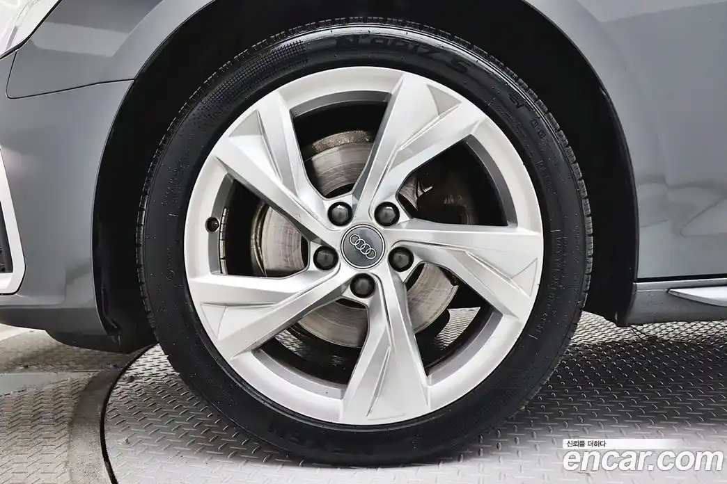 Audi A4 2021 2.0 Автомат в Москве № 156000, фото 5