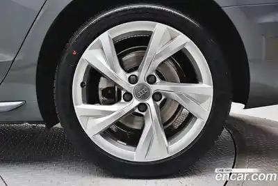 Audi A4 2021 2.0 Автомат в Москве № 156000, миниатюра 6