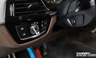 BMW 5-Series 2020 2.0 Автомат в Москве № 157448, миниатюра 3