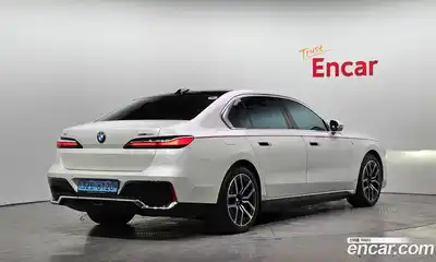 BMW i7, 2023