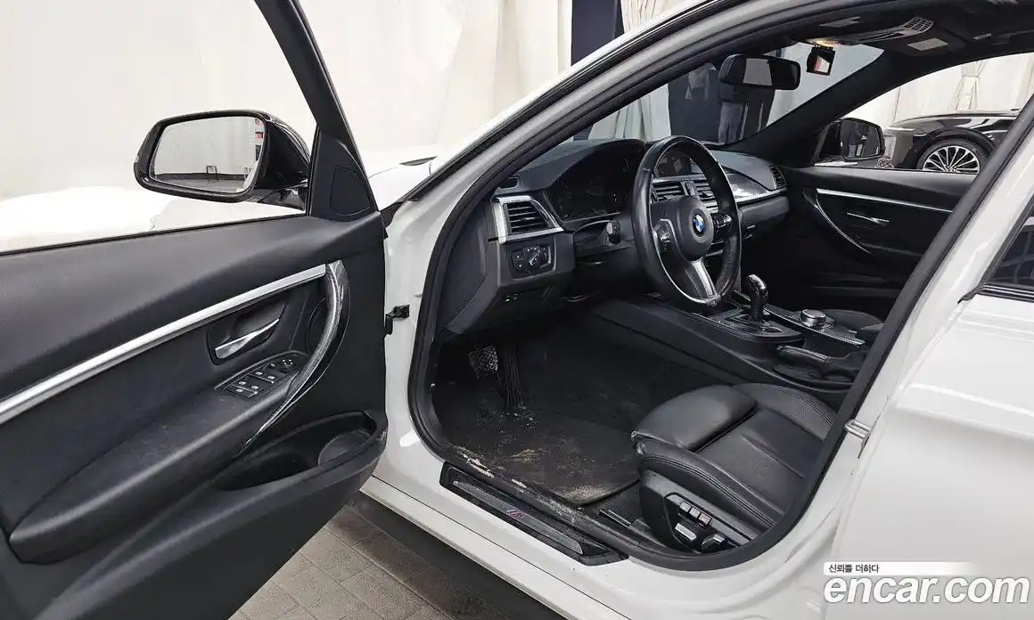 BMW 3-Series 2018 2.0 Автомат в Москве № 159446, фото 11